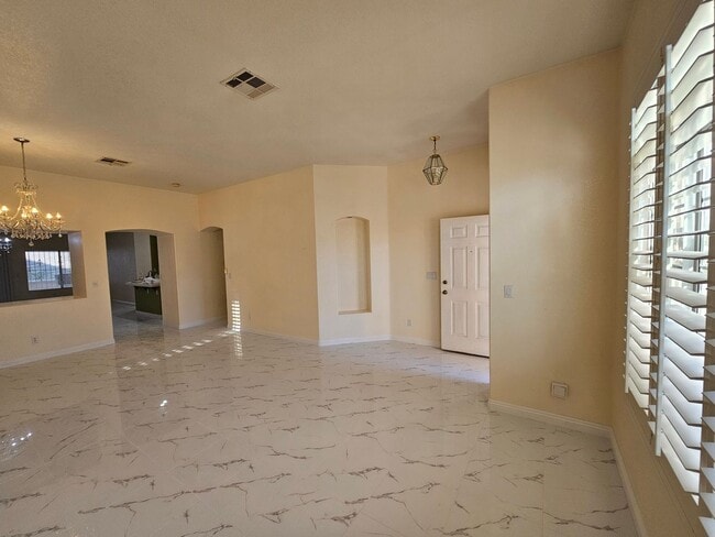 Foto del edificio - Adorable Single Story 3 Bedroom!!!