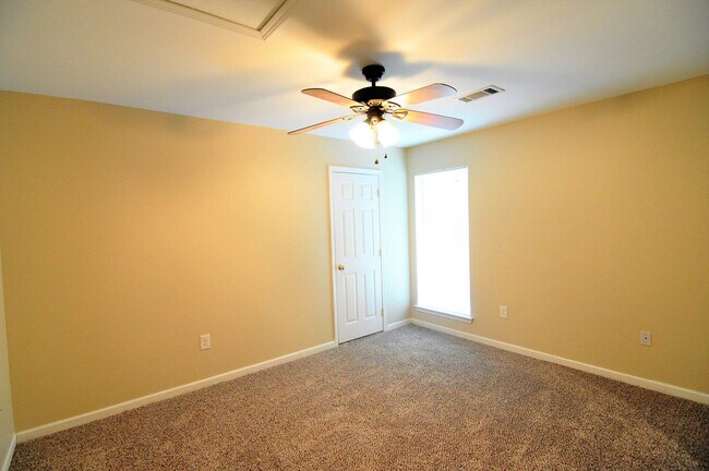 Building Photo - 3310 Branch St