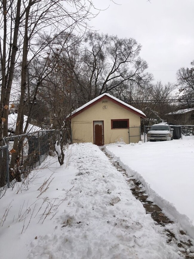 Building Photo - Single house for rent (under Renovation )this house will be ready December 1 2025 just in time fo...