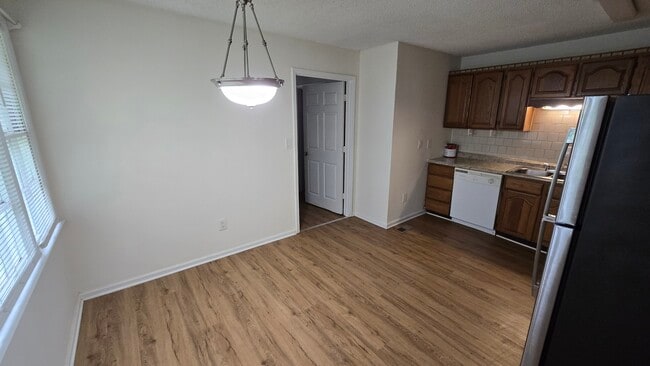 Foto del edificio - 2207 Mt Vernon Rd