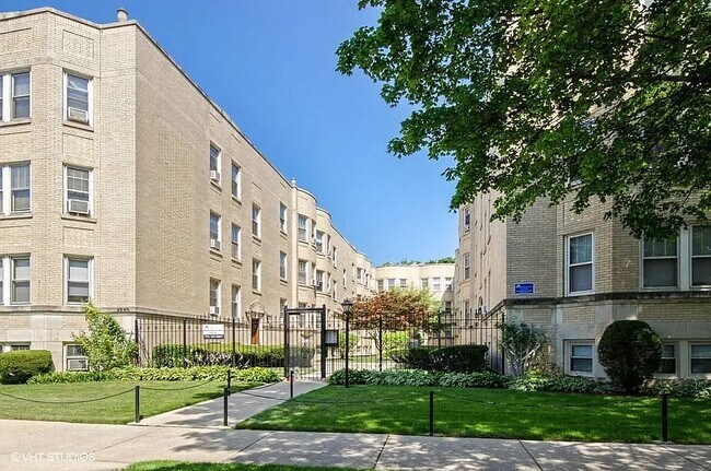 Foto del edificio - 4535-4545 N Hamilton Ave