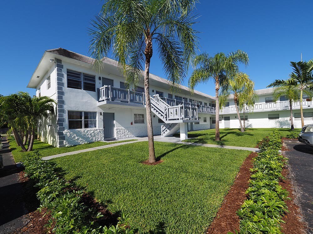 Foto principal - Oakland Palm Apartments