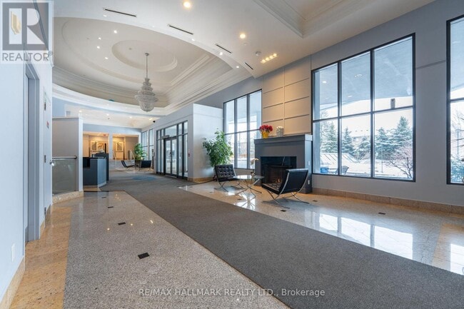 Building Photo - 11121 Yonge St