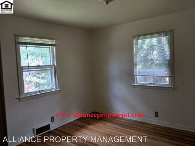 Building Photo - 4 br, 2 bath Apartment - 411 S. 14TH AVE.