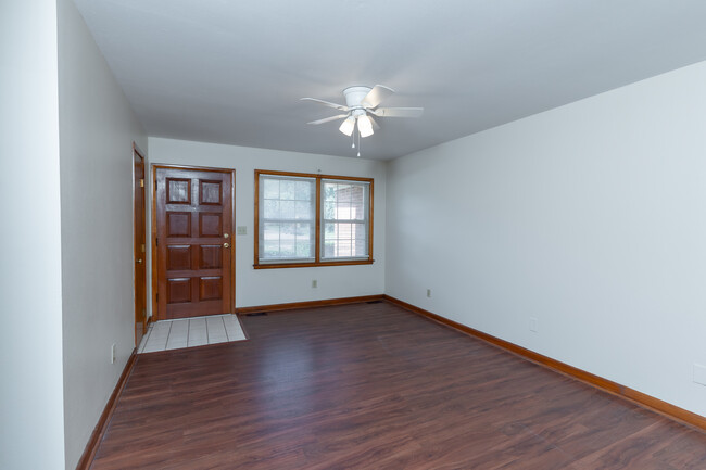 Living room - 1930 Asbury Plz