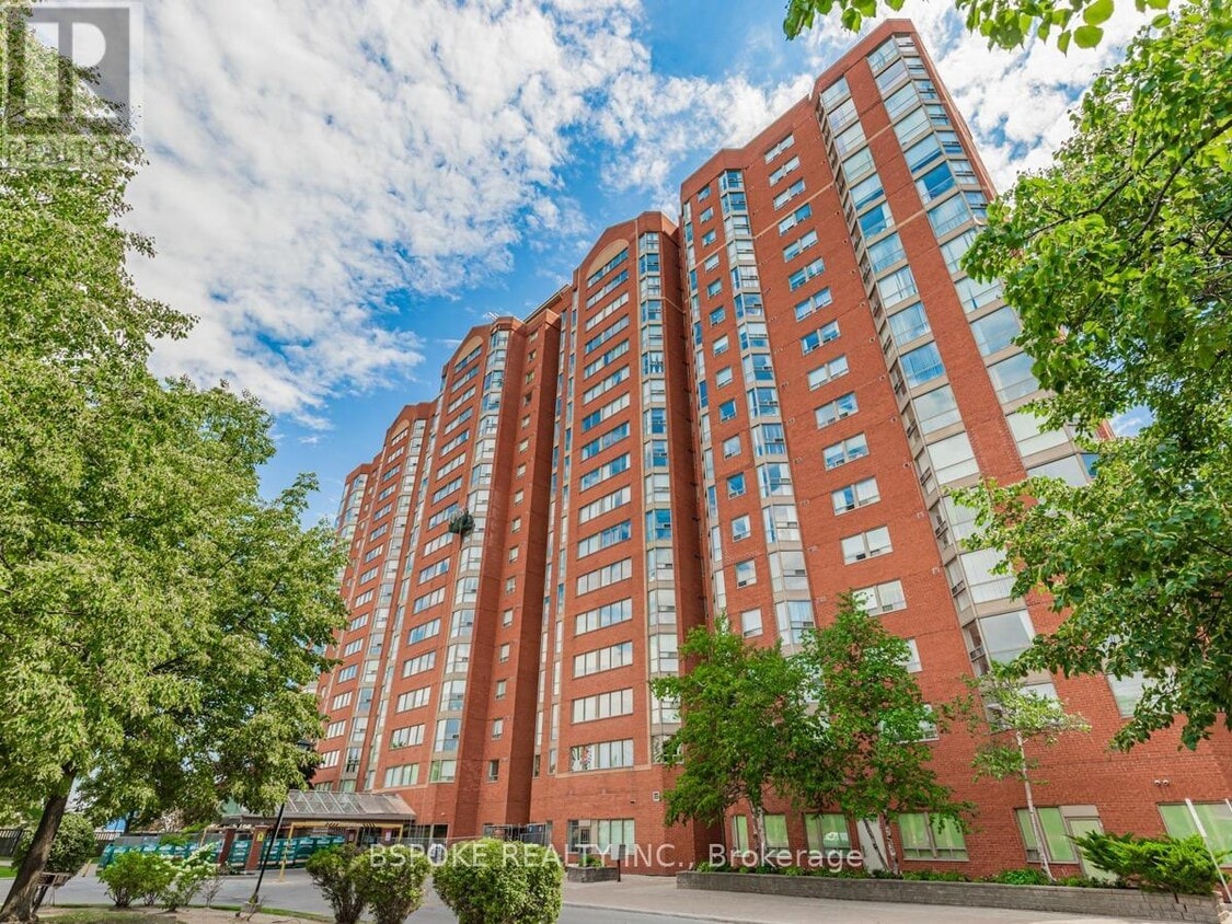 Primary Photo - 2466-2466 Eglinton Ave E