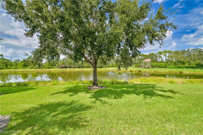 Foto del edificio - 5445 Whispering Willow Way
