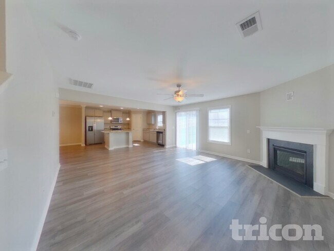 Foto del edificio - 214 Pilcher Dr