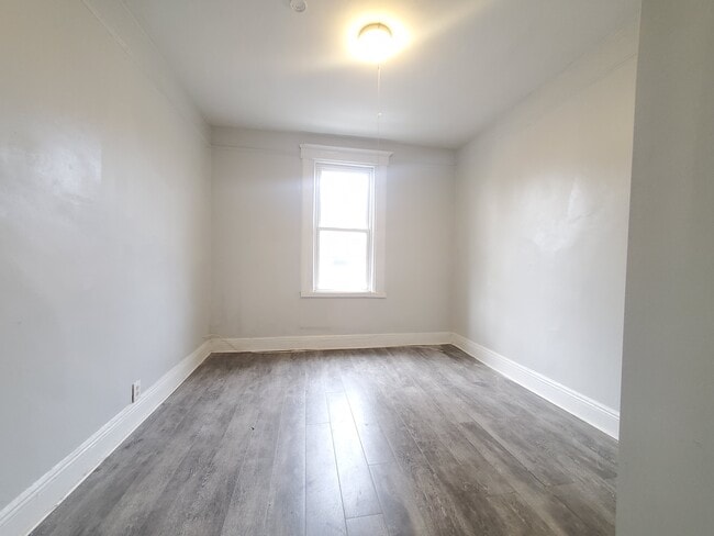 Unit 2L - 62 Rutgers Ave