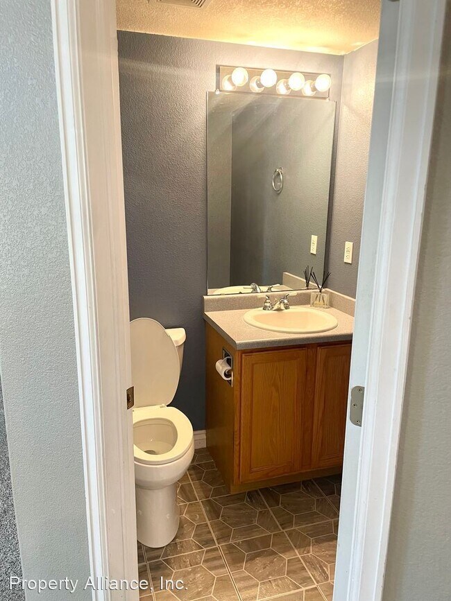Foto del edificio - 5 br, 4 bath House - 2288 S. Espana Street