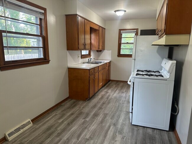 Foto del edificio - 4325 Stuart Ave SE