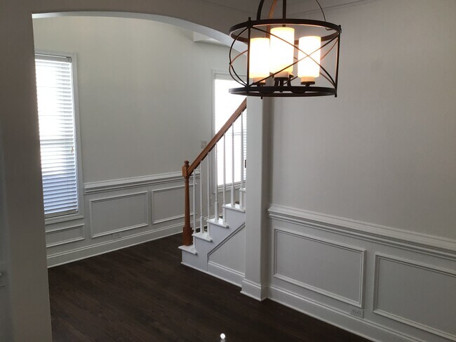 Building Photo - 10502 Carver Falls Road