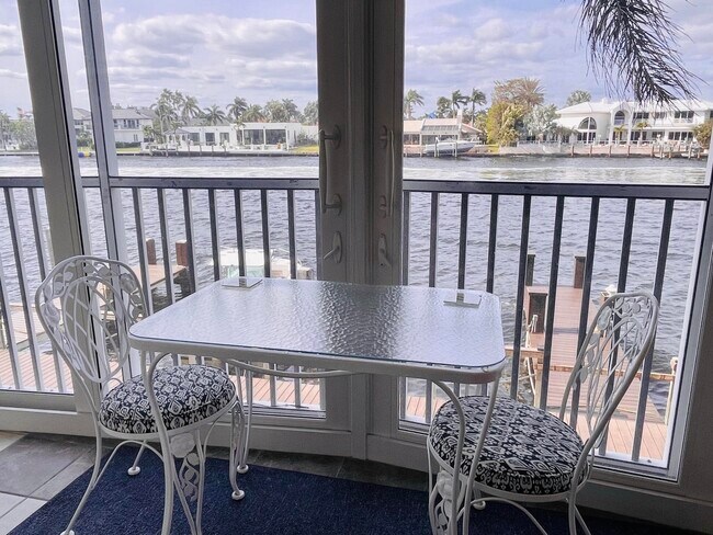 Foto del edificio - 3310 S Ocean Blvd