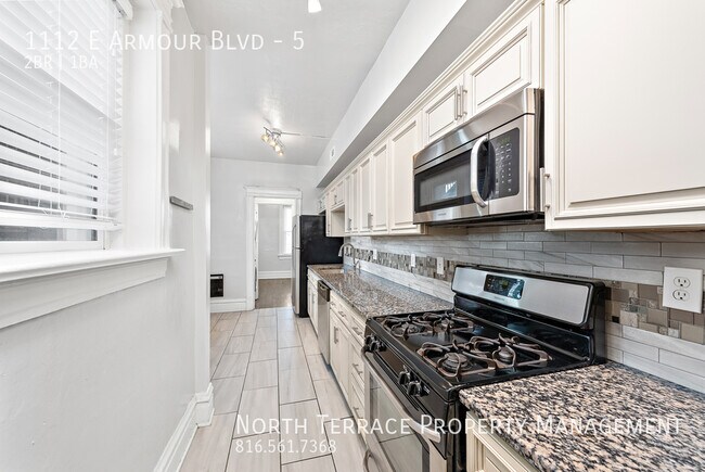 Foto del edificio - Gorgeous, Luxurious 2BR in Historic Midtown