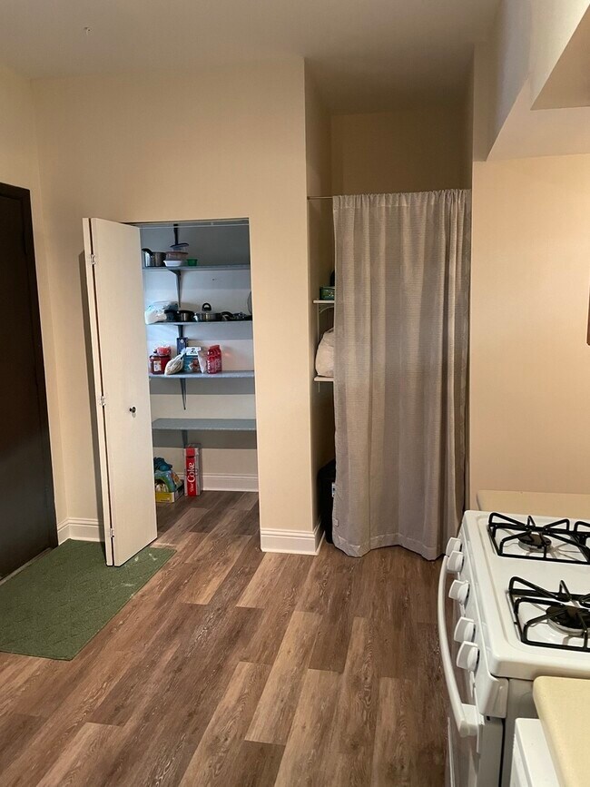 Foto del edificio - 2352 W Thomas St