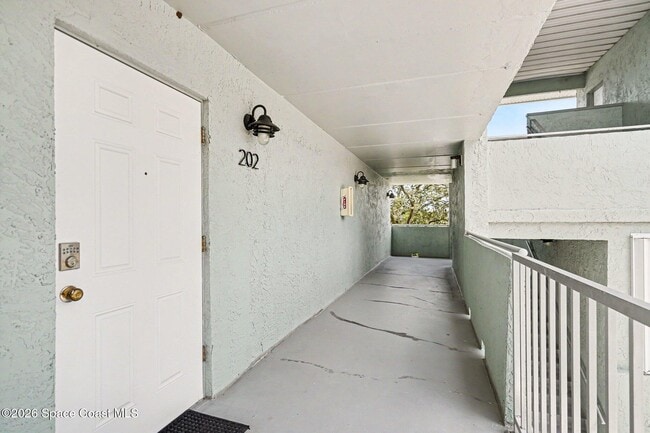 Building Photo - 303 Audubon Dr