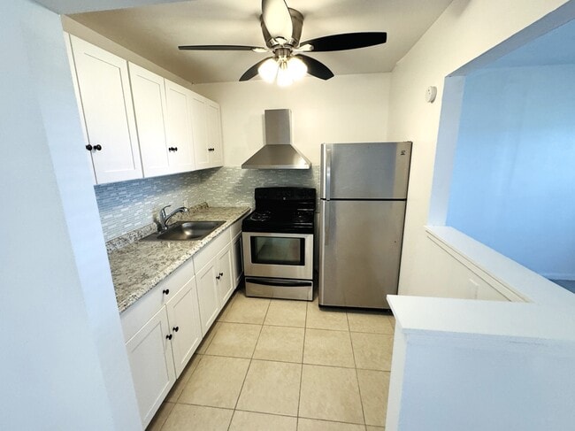 Photo - 138 Fanshaw Way Townhome