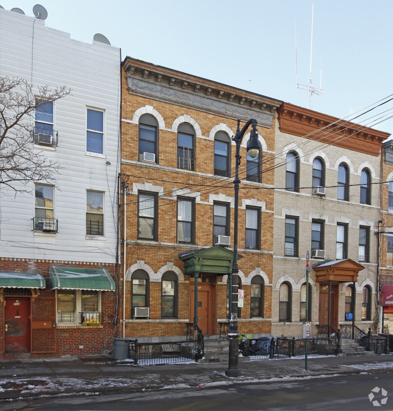 212 Wyckoff Ave, Brooklyn, NY 11237 Apartments in Brooklyn, NY