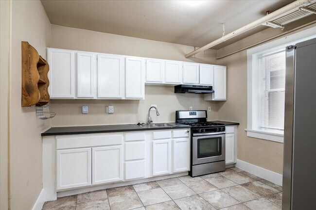 Foto del edificio - 718 N Grant St