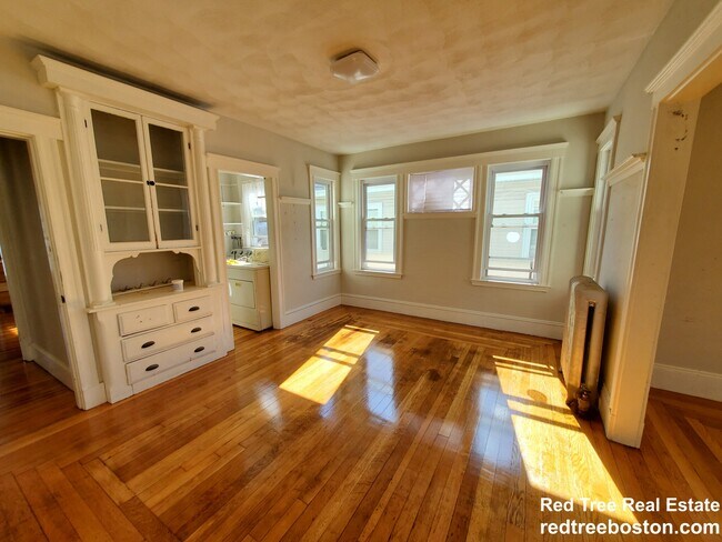 Photo - 623 Fellsway Apartment