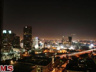 Foto del edificio - 1100 Wilshire Blvd