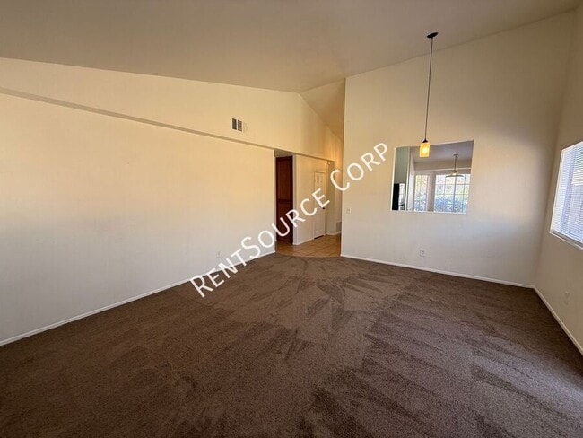 Foto del edificio - 3 Bedrooms/2 Bathrooms  Single Story Home ...