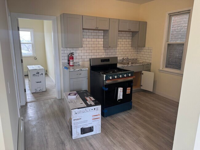 Foto del edificio - 216 Harrison Ave