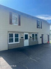 Building Photo - 142 Old Loudon Rd