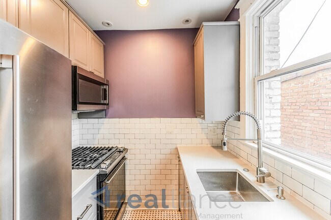 Foto del edificio - 1020 Fairmont St NW