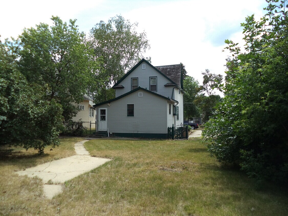 Foto del edificio - 840 10th Ave NW