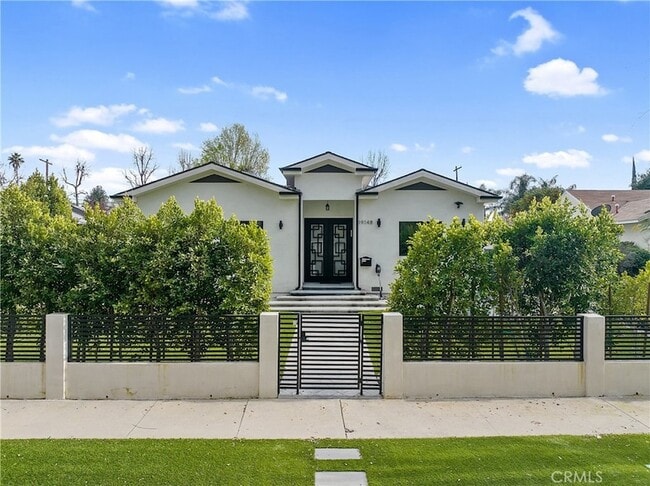 Foto del edificio - 19148 W Oxnard St