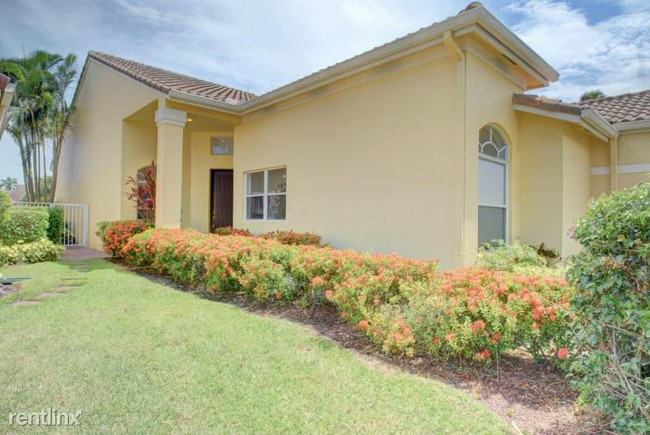 Building Photo - 3 br, 3 bath  - 17102 Newport Club Dr