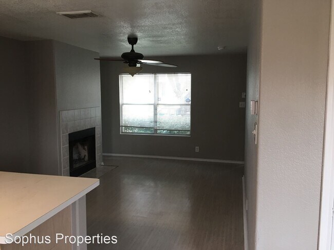Foto del edificio - 3 br, 1.5 bath House - 9650 Sekula Dr