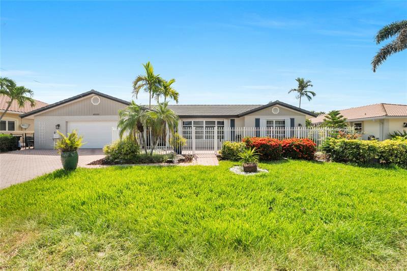 Foto principal - 4020 NE 24th Ave
