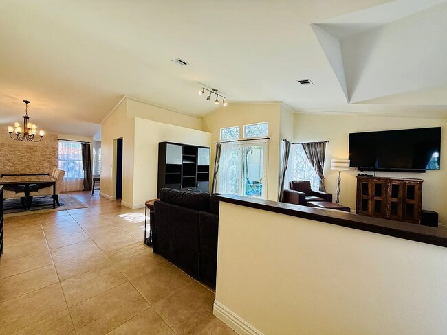Foto del edificio - 8512 Arch Bay Ln