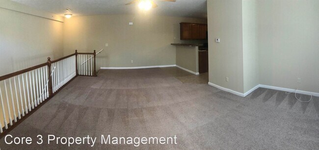 Building Photo - 1116-1120 Ekstam Dr