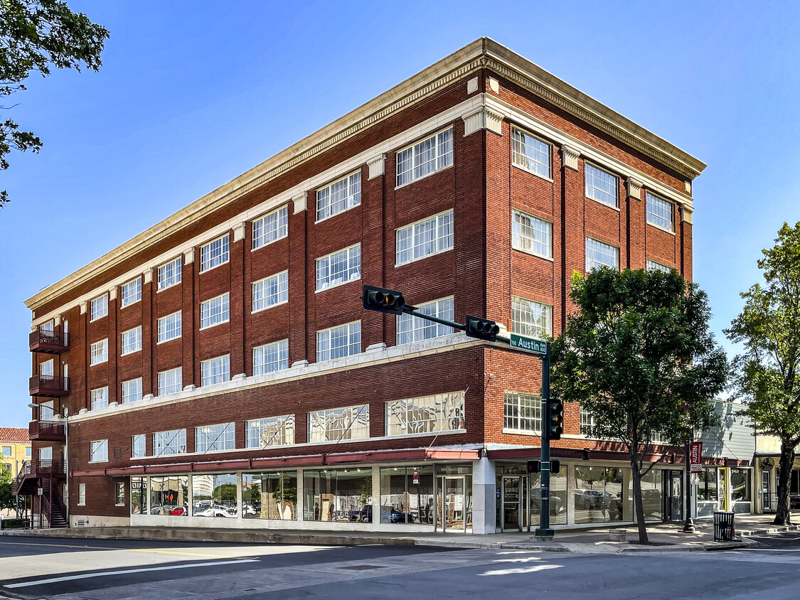 Primary Photo - Stratton Lofts