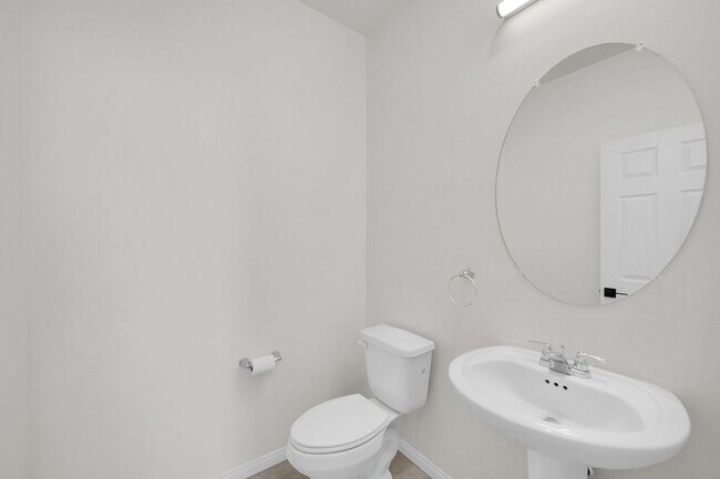 Foto del edificio - Modern Living in a Gated Community | Solar + EV Ready