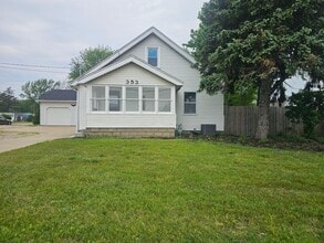 Building Photo - 353 E Lakewood Blvd