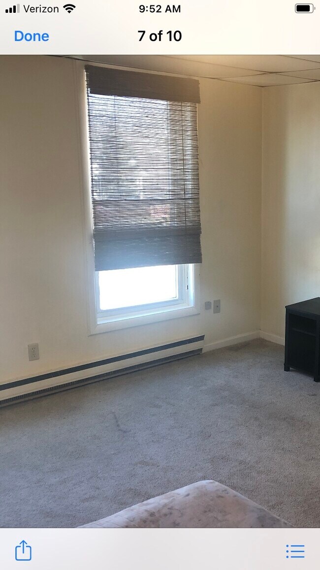 Sala de estar - 131 Main St