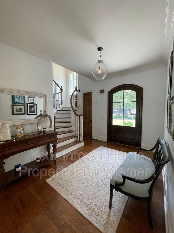 Foto del edificio - 6321 Hunting Creek Rd NE