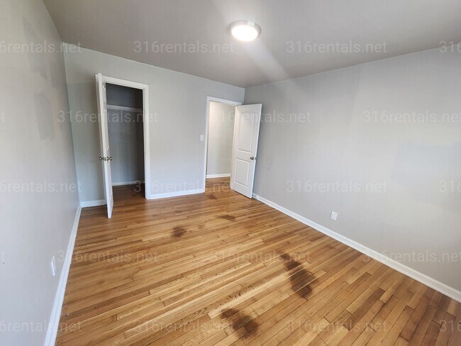 Foto del edificio - 546-548 N Oliver Ave - 548 N Oliver
