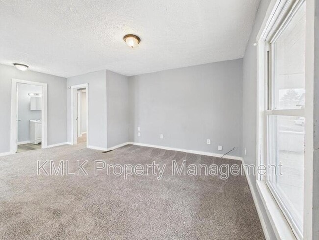 Building Photo - 36 23rd St SW