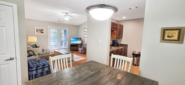 Foto del edificio - 2421 Beachview Dr