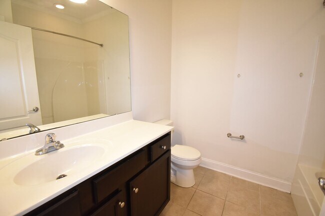Building Photo - Coming Soon- 3 Bedroom and 2 Bath Condo- Woodland Village (No Pets)