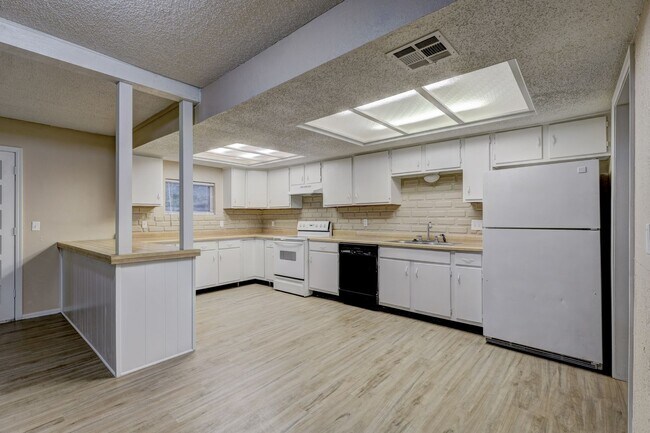 Building Photo - Spacious 3 bedroom house in Norman