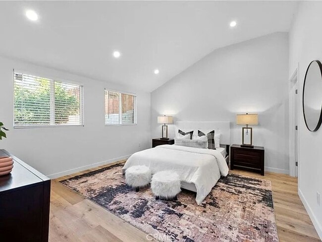 Building Photo - BRAND NEW 1BR + 1BA ADU / IN UNIT LAUNDRY ...