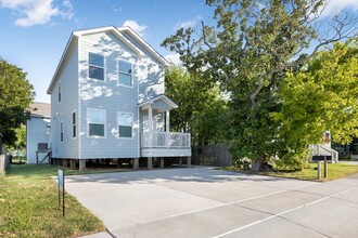 Building Photo - 4020 Avenue N 1/2 Rear