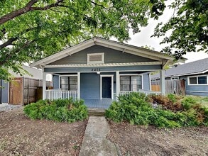 Building Photo - 2015 McMillan Ave