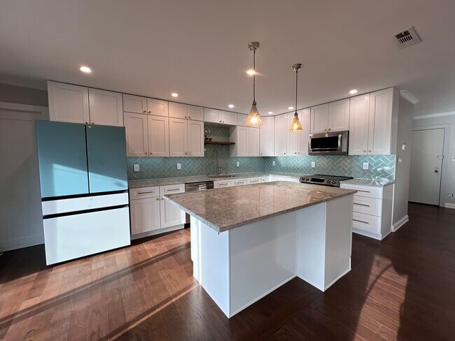 Foto del edificio - 9242 Gross Point Rd